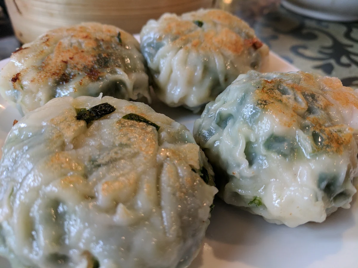 pan fried shrimp chive dumpling 香煎韭菜饼